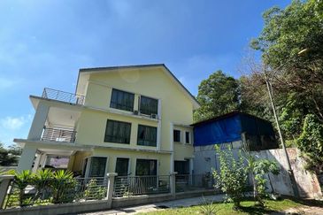 3 Storey Semi D, Corner unit, Mahkota Hill Cheras