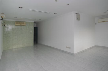 Corner Double storey Terrace , Taman Connaught Cheras