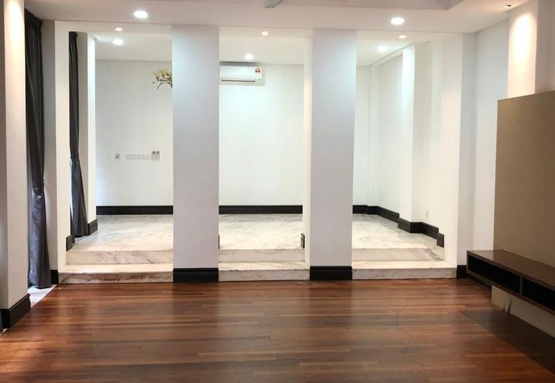 Luxury Corner Bungalow In Bangsar Hill