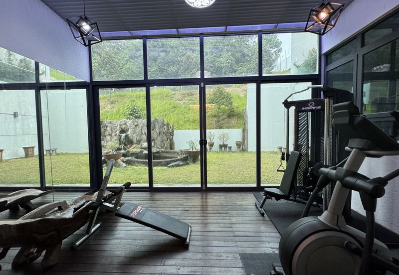 Corner Freehold 3 Storey Semi D @ Desa Hill Villas, Desa petaling 