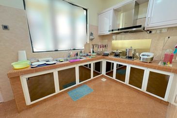 Super Cheap Bungalow  2 Sty Bungalow @ Sungai Long 