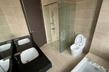 Tiara Hills 3 Storey Super Link 