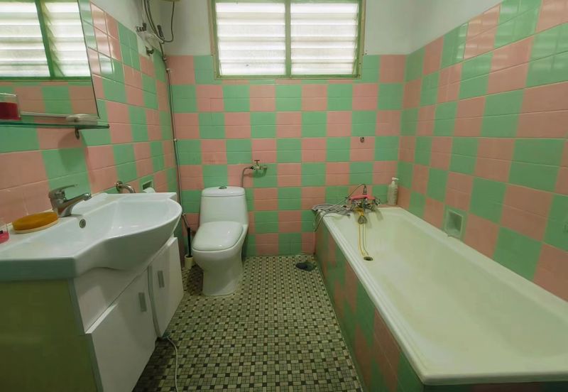 2 Storey bungalow at Jalan Ipoh 