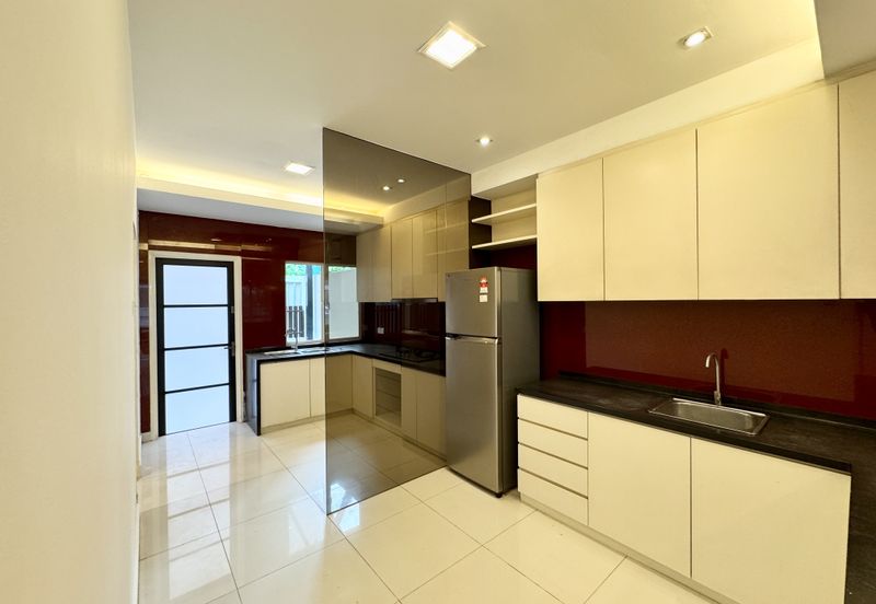3 Storey Terraced House Mont Kiara