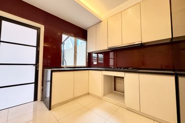 3 Storey Terraced House Mont Kiara