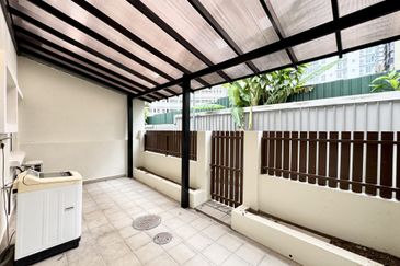 3 Storey Terraced House Mont Kiara