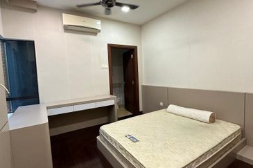 3.5 Storey Superlink @ Taman Duta Suria, Ampang