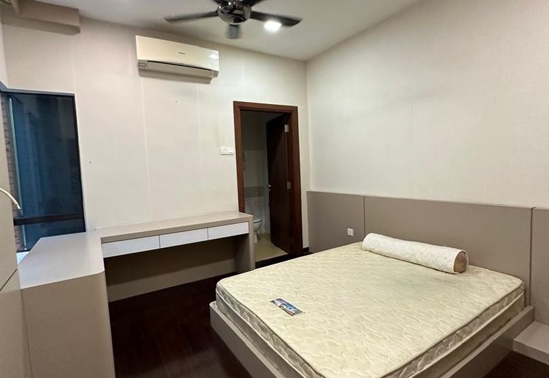 3.5 Storey Superlink @ Taman Duta Suria, Ampang