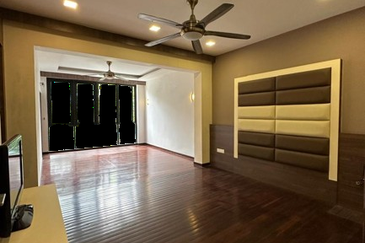 3.5 Storey Superlink @ Taman Duta Suria, Ampang