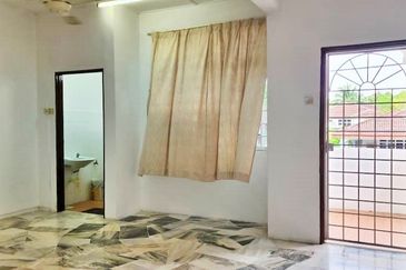 1.5 storey Semi-D - Bandar Rinching Sek 3, Semenyih