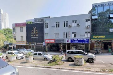 3 Storey Shoplot  Taman Cheras Mas