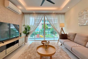 Sg Long Residence