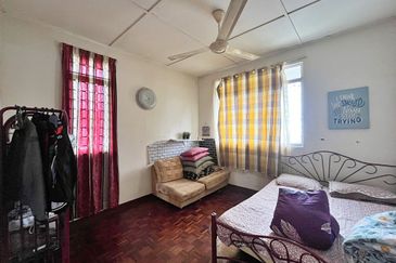 2 sty bungalow corner lot - Taman Bukit Cheras, Cheras KL