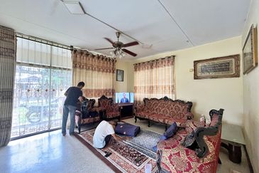 2 sty bungalow corner lot - Taman Bukit Cheras, Cheras KL