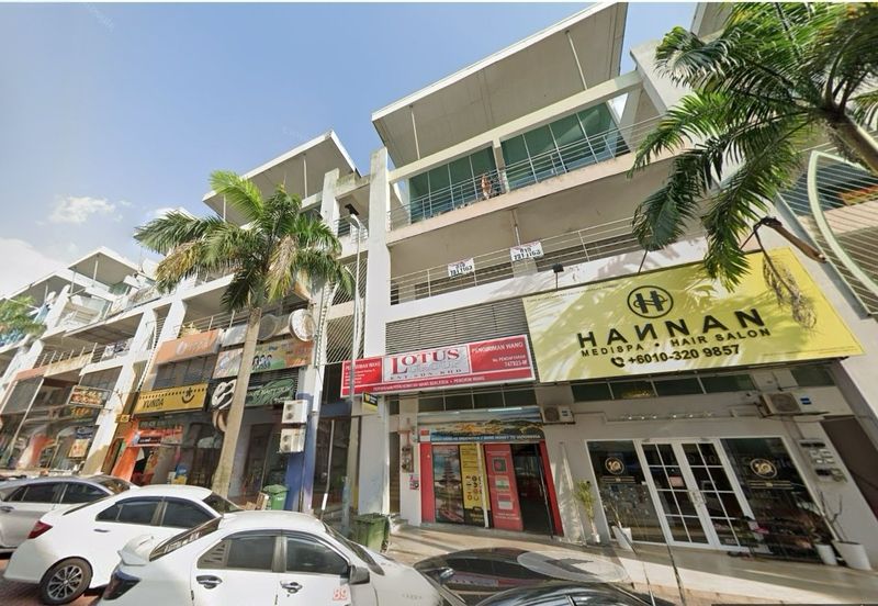 Corner Lot 3.5 Storey Shoplot @ Pusat Bandar Rawang 