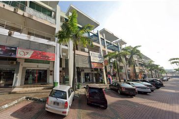 Corner Lot 3.5 Storey Shoplot @ Pusat Bandar Rawang 