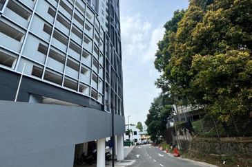 Vetro 11 Commercial Shop Lot For Rent | Last unit available!