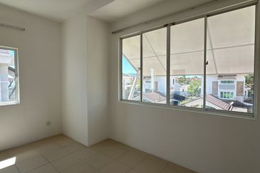 TAMAN KINGFISHER SULAMAN PH 4