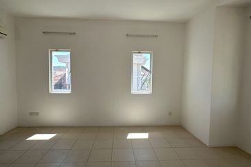 TAMAN KINGFISHER SULAMAN PH 4