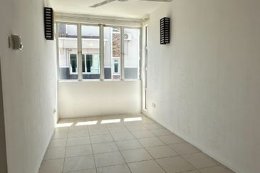 TAMAN KINGFISHER SULAMAN PH 4