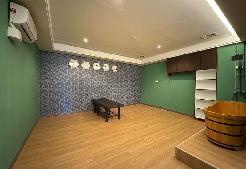 Sutera Avenue Office/Retail Lot For Rent