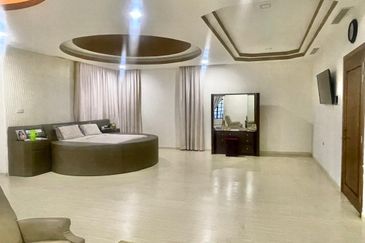 Luxury Bungalow @ Jalan Serai Wangi, Taman Cheras, KL for sale 