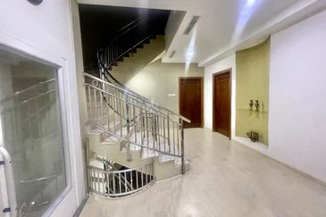 Luxury Bungalow @ Jalan Serai Wangi, Taman Cheras, KL for sale 