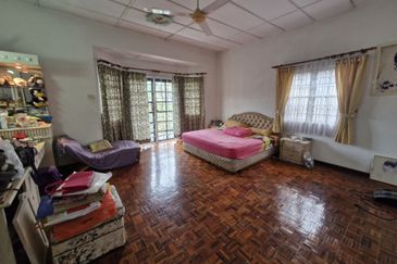 2 Storey Semi D @ SL8 Bandar Sungai Long For Sale