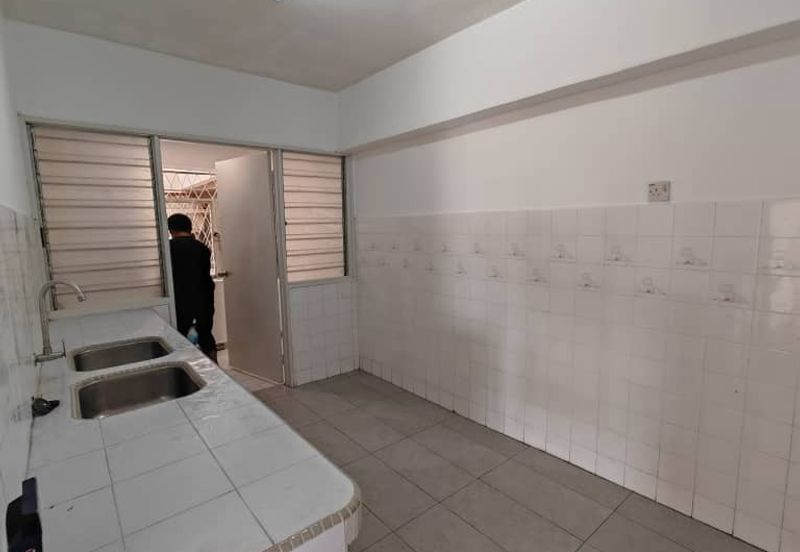 Le Jardine Condominium