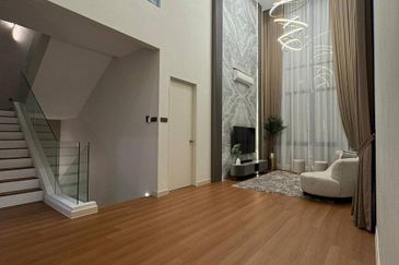 Persiaran Puncak Alam 6 