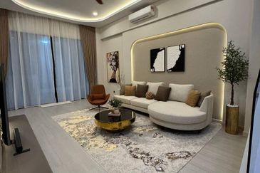 Persiaran Puncak Alam 6 