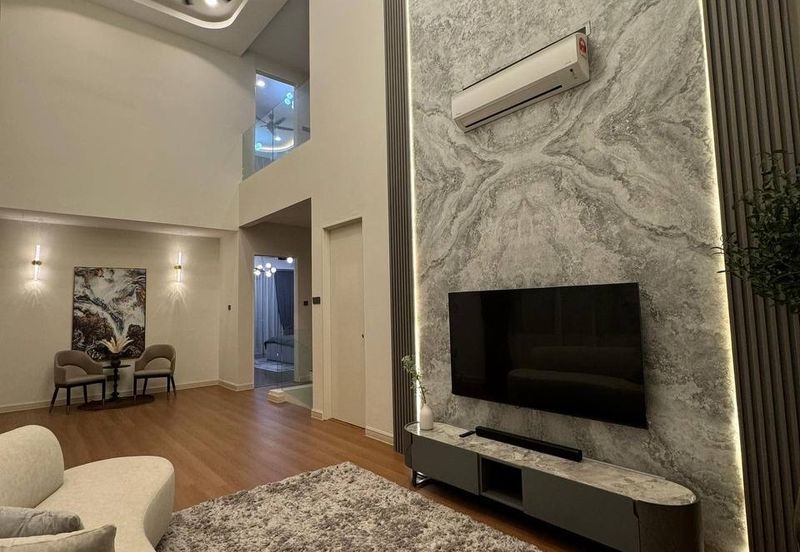 Persiaran Puncak Alam 6 