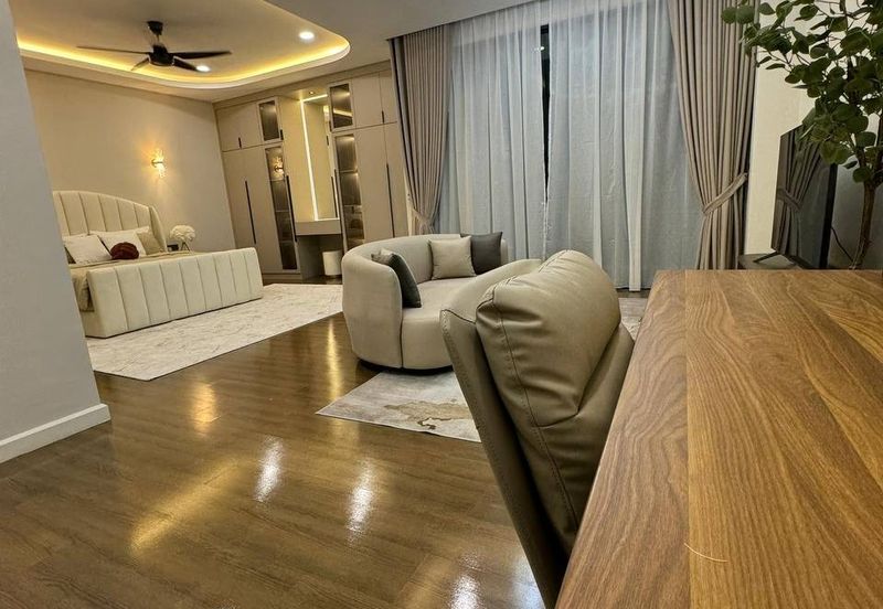 Persiaran Puncak Alam 6 