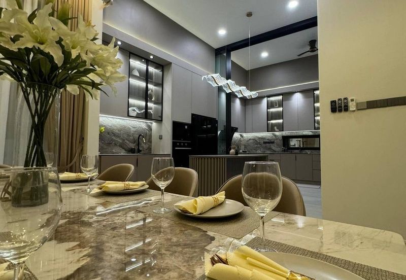 Persiaran Puncak Alam 6 