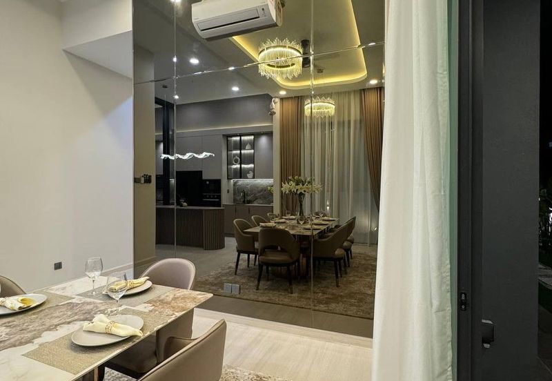 Persiaran Puncak Alam 6 