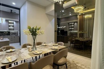 Persiaran Puncak Alam 6 