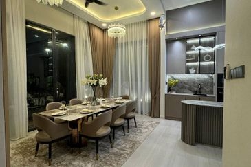 Persiaran Puncak Alam 6 