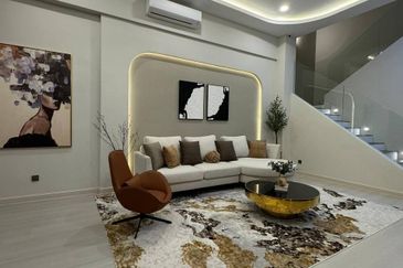 Persiaran Puncak Alam 6 