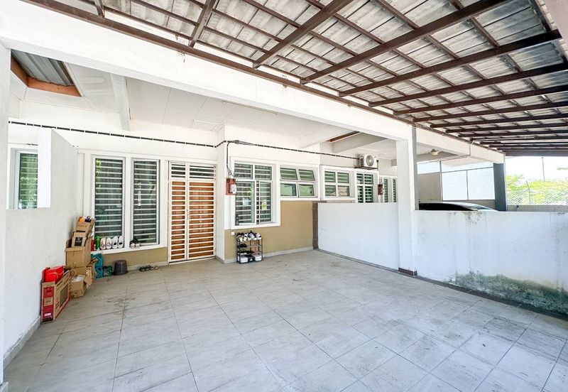 Taman Desa Saujana *