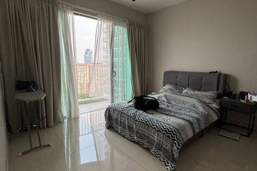 Datum Jelatek Residence