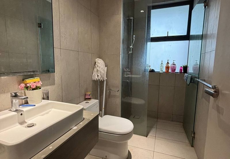 Datum Jelatek Residence