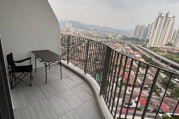 Datum Jelatek Residence