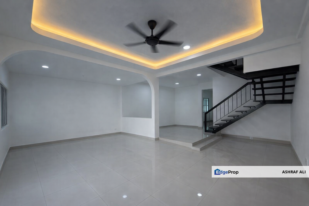 Facing Open & Refurbished 2 Storey Seksyen 4, Shah Alam, Selangor, Shah Alam