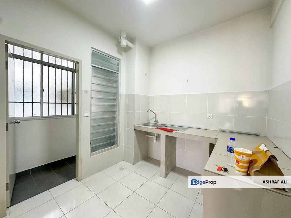 MURAH FOR SALE Pangsapuri Harmoni 1 Putra Height, Selangor, Subang Jaya