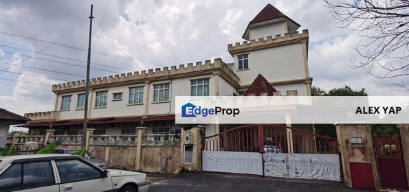 Well Built Bangalow Unit / Large Landed Area / Below Market Unit / Sales, Selangor, Semenyih