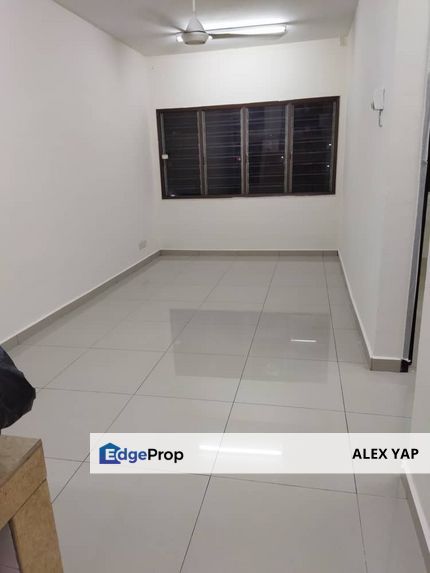 Rampai Idaman / Low Cost / Low Deposit / Damansara Damai / Sale / Jual / Nice / Renovated, Selangor, Damansara Damai