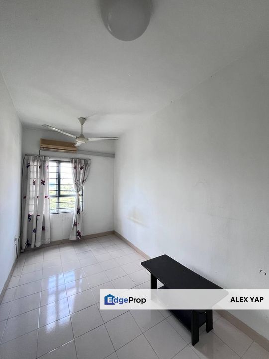 Corner Unit!! Good Condition!! Near MRT Damansara Damai Station!! , Selangor, Damansara Damai