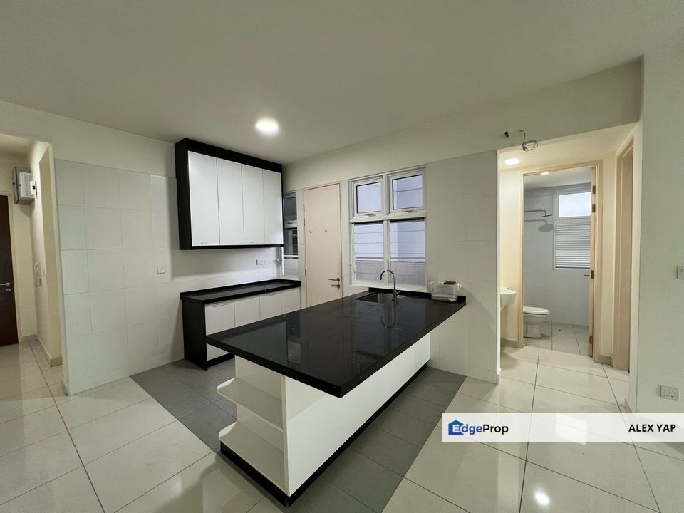 Freehold, 2 Car Parks, Low Density, Facing Pool View., Kuala Lumpur, Dutamas