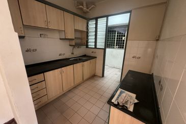 Tasik Heights Apartment