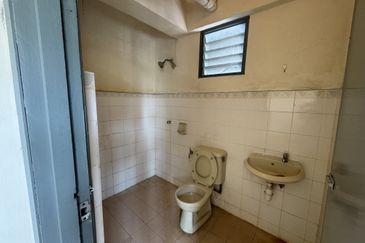 Tasik Heights Apartment